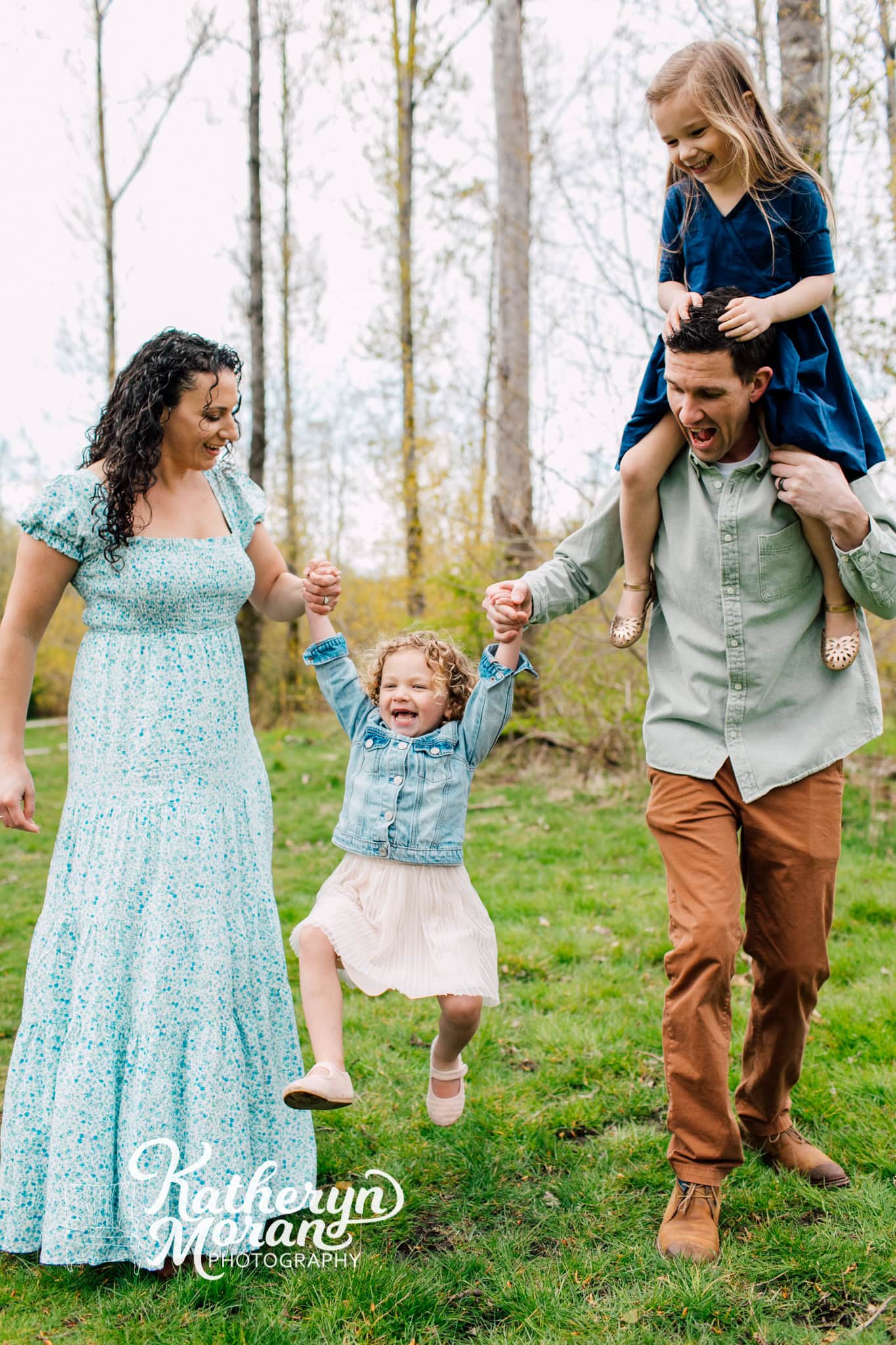 Squalicum Beach Bellingham Family Maternity Engagement Photographer Katheryn Moran Photography