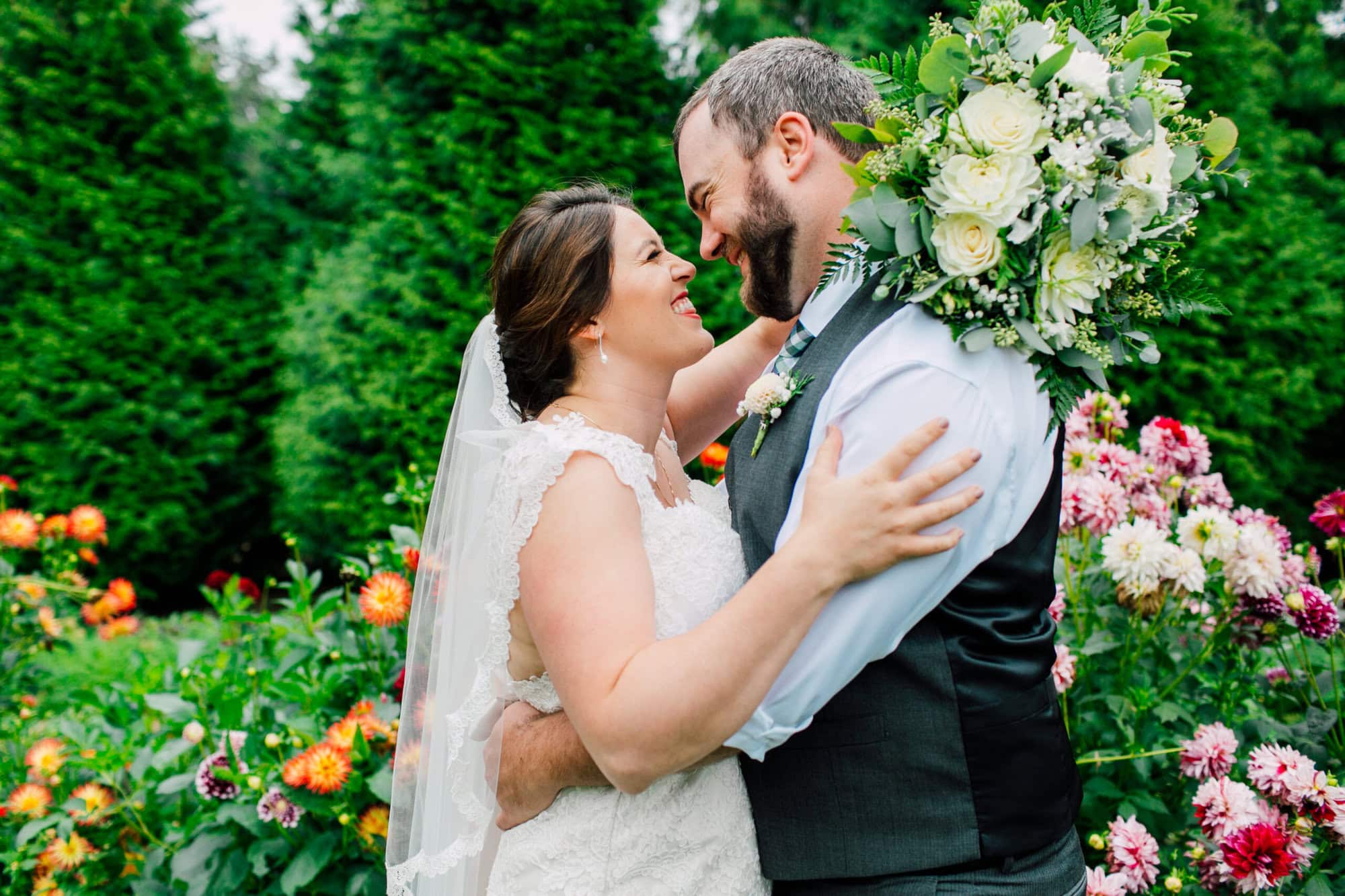 Bellingham Wedding Photographer Evergreen Gardens
