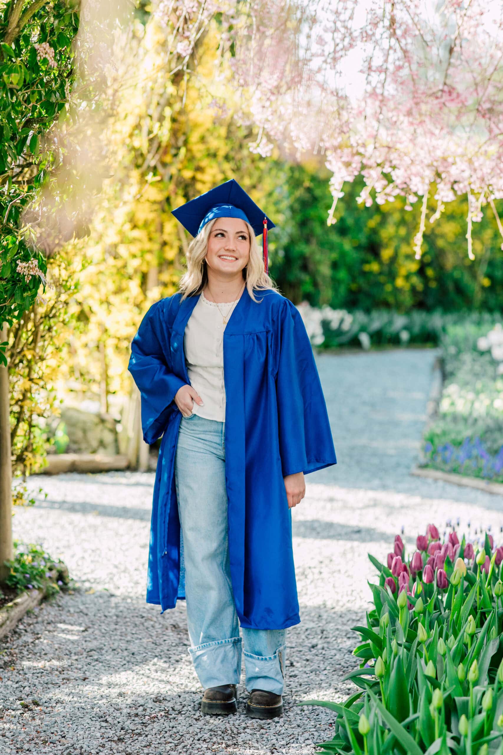 Bellingham Professional Photographer Graduation Photos Roozengaarde Tulip Festival