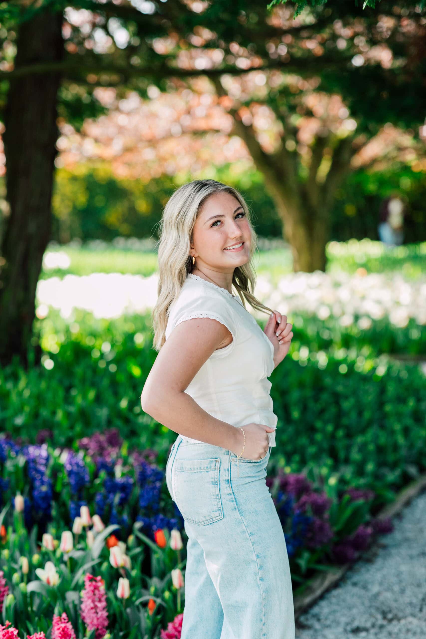 Bellingham Professional Photographer Graduation Photos Roozengaarde Tulip Festival