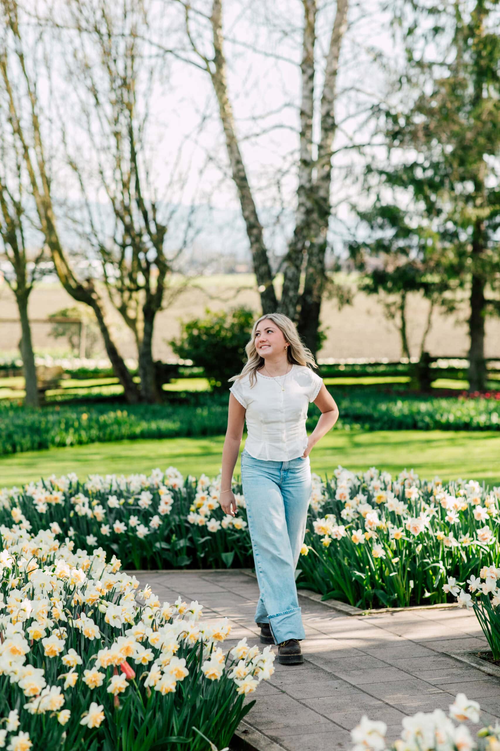 Bellingham Professional Photographer Graduation Photos Roozengaarde Tulip Festival
