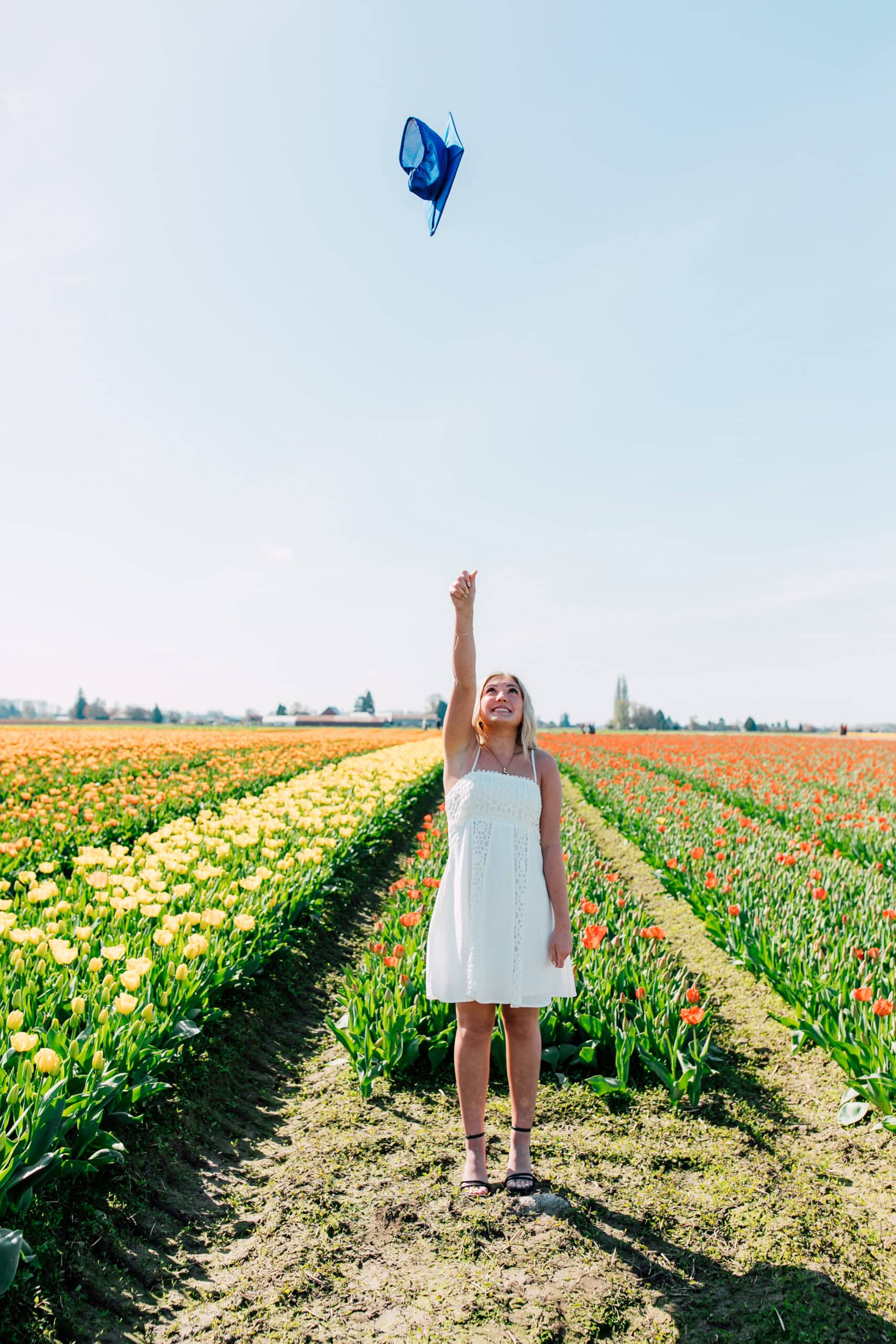 Bellingham Professional Photographer Graduation Photos Roozengaarde Tulip Festival